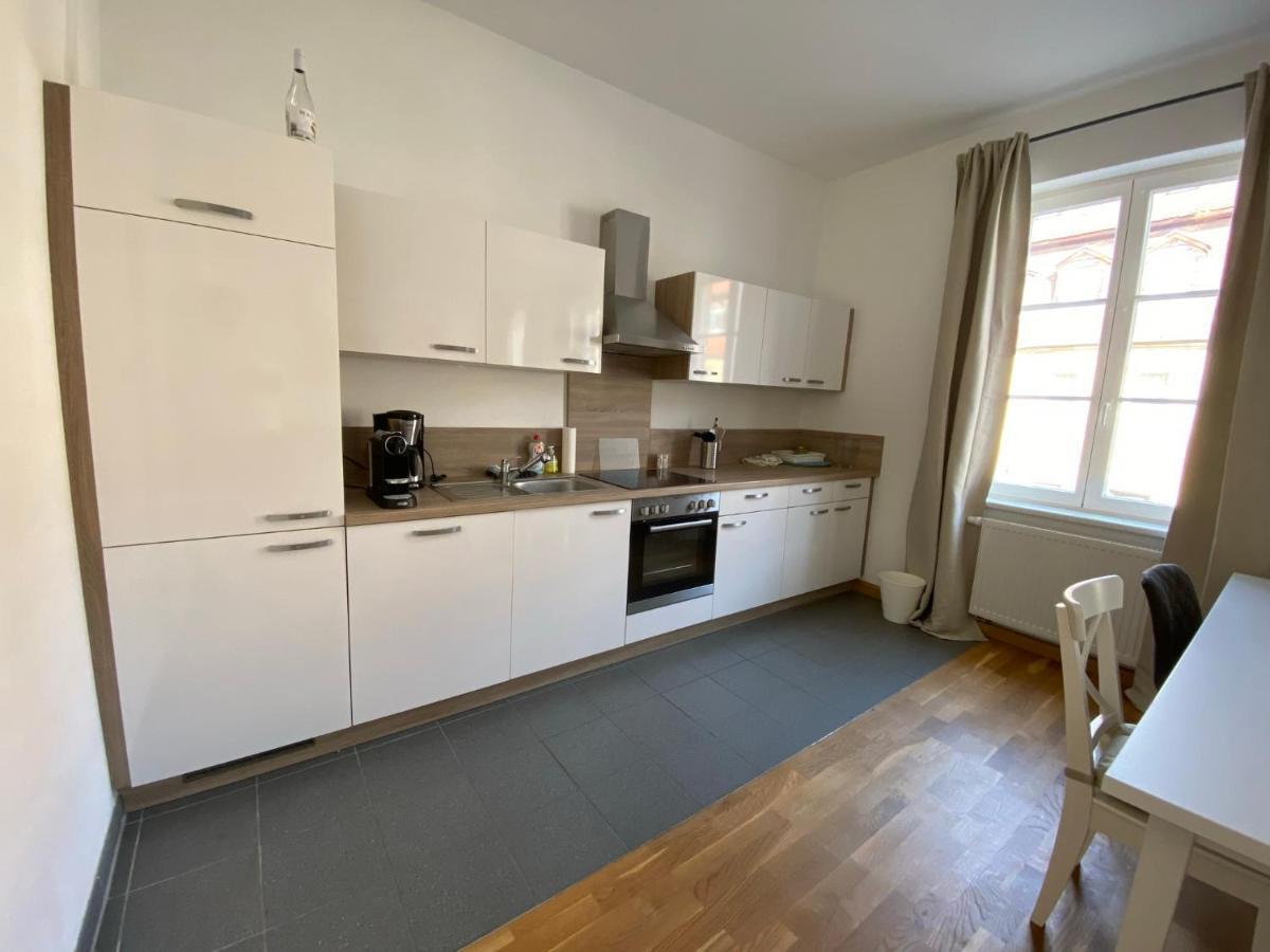 Wohnung In Bayreuths Schoenster Strasse ภายนอก รูปภาพ